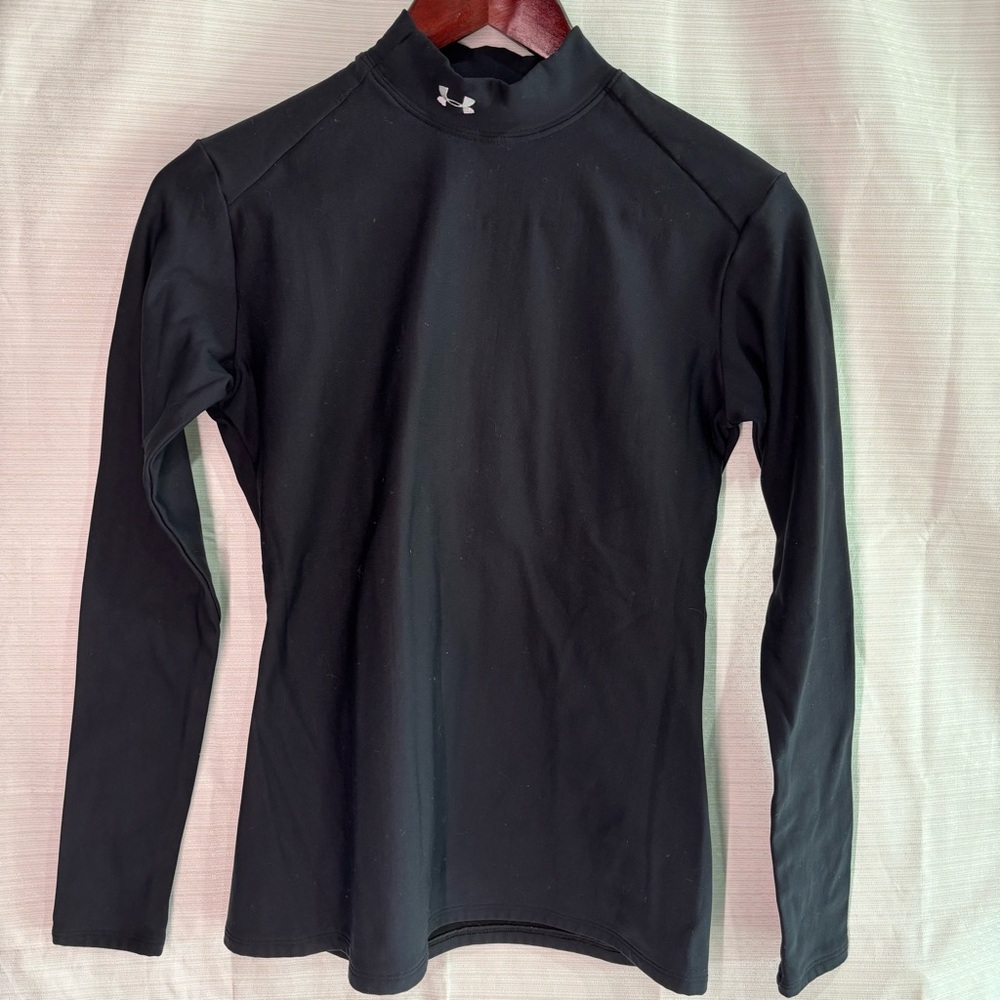 Under Armour black mock neck compression shirt size small unisex ski/snow